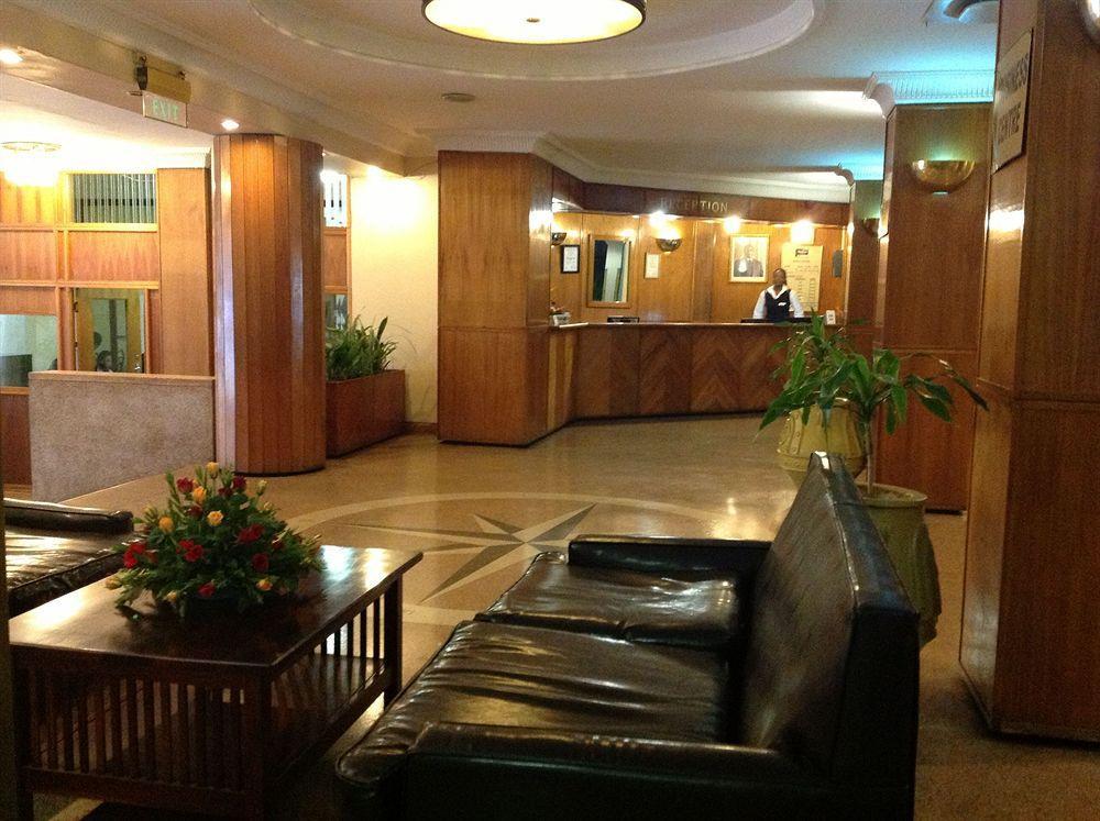 New Ambassador Hotel Harare Kültér fotó