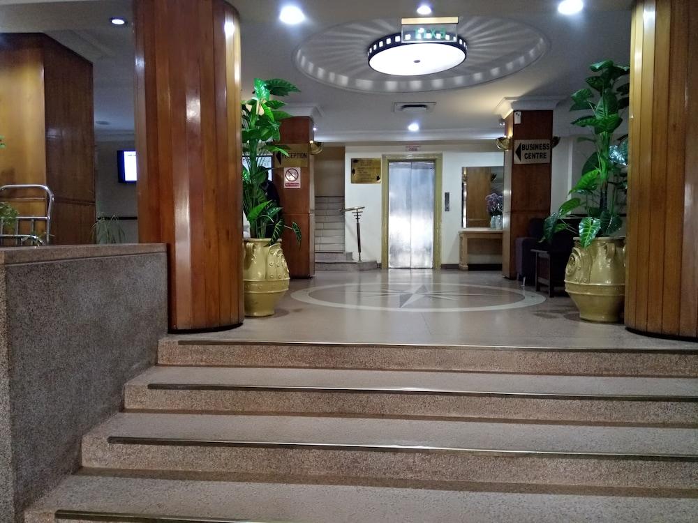 New Ambassador Hotel Harare Kültér fotó