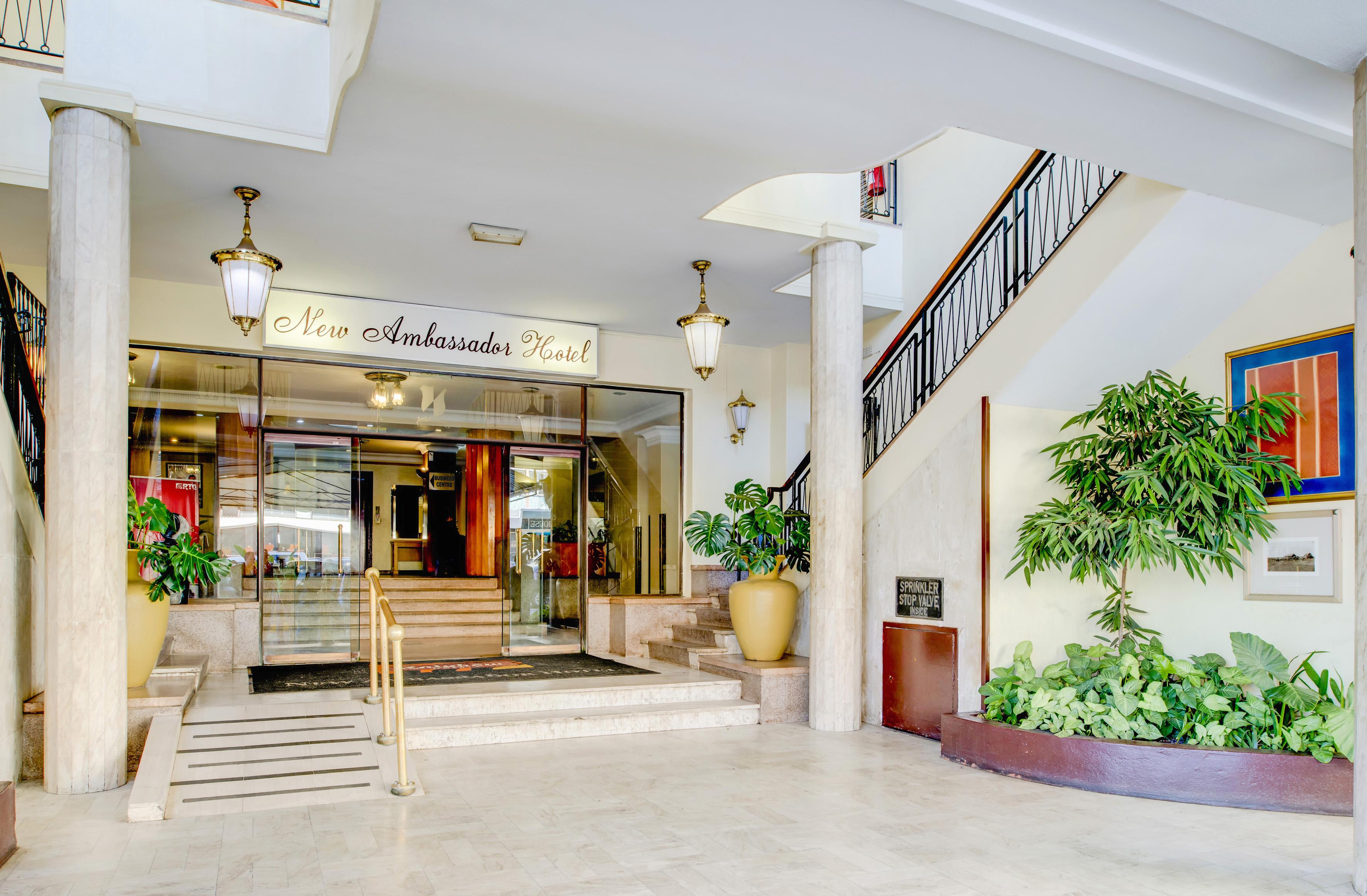 New Ambassador Hotel Harare Kültér fotó