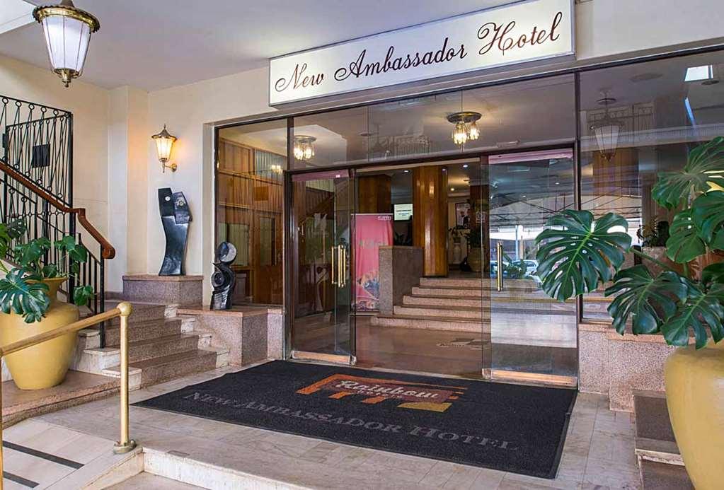 New Ambassador Hotel Harare Felszereltség fotó
