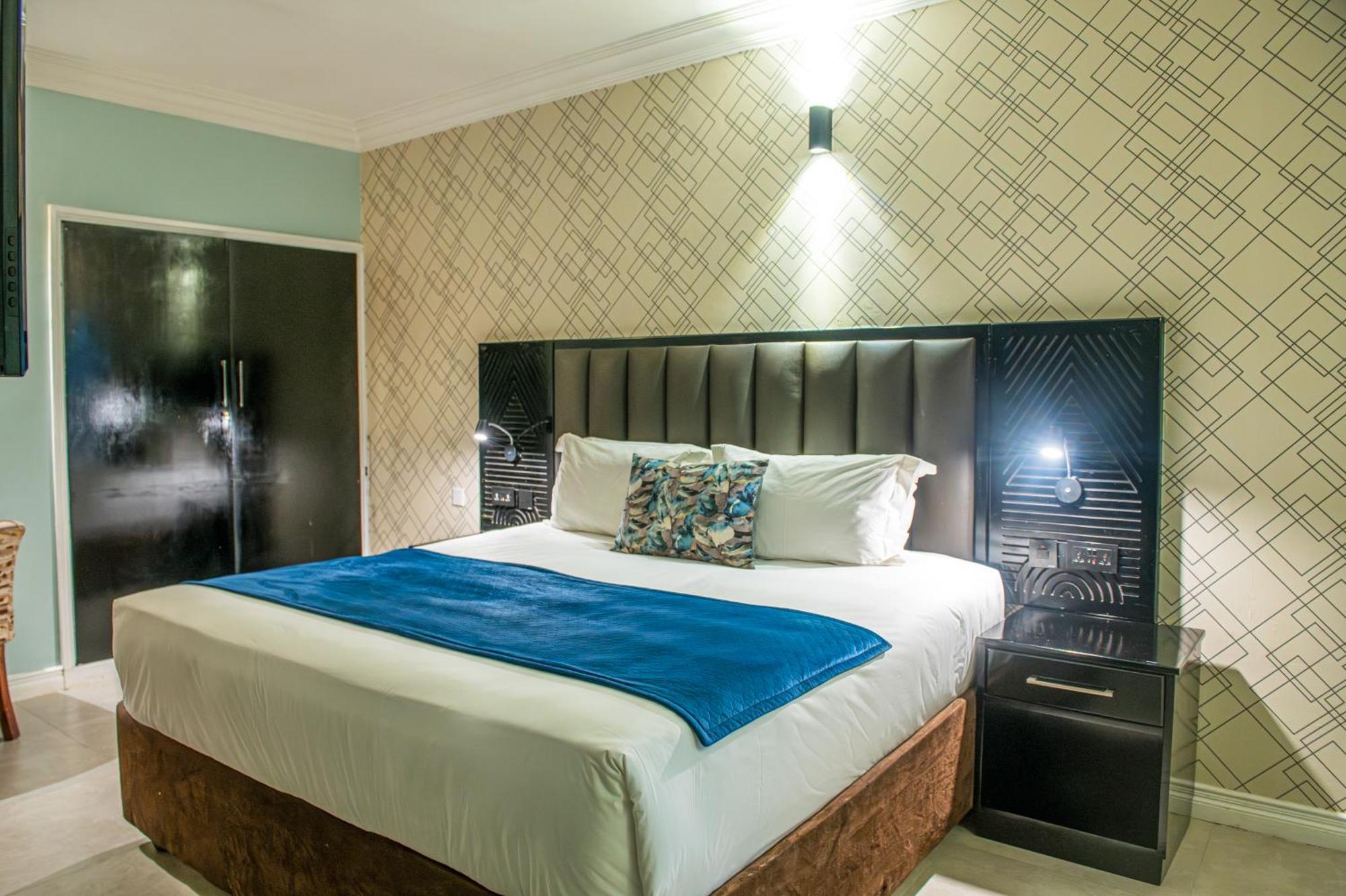 New Ambassador Hotel Harare Kültér fotó