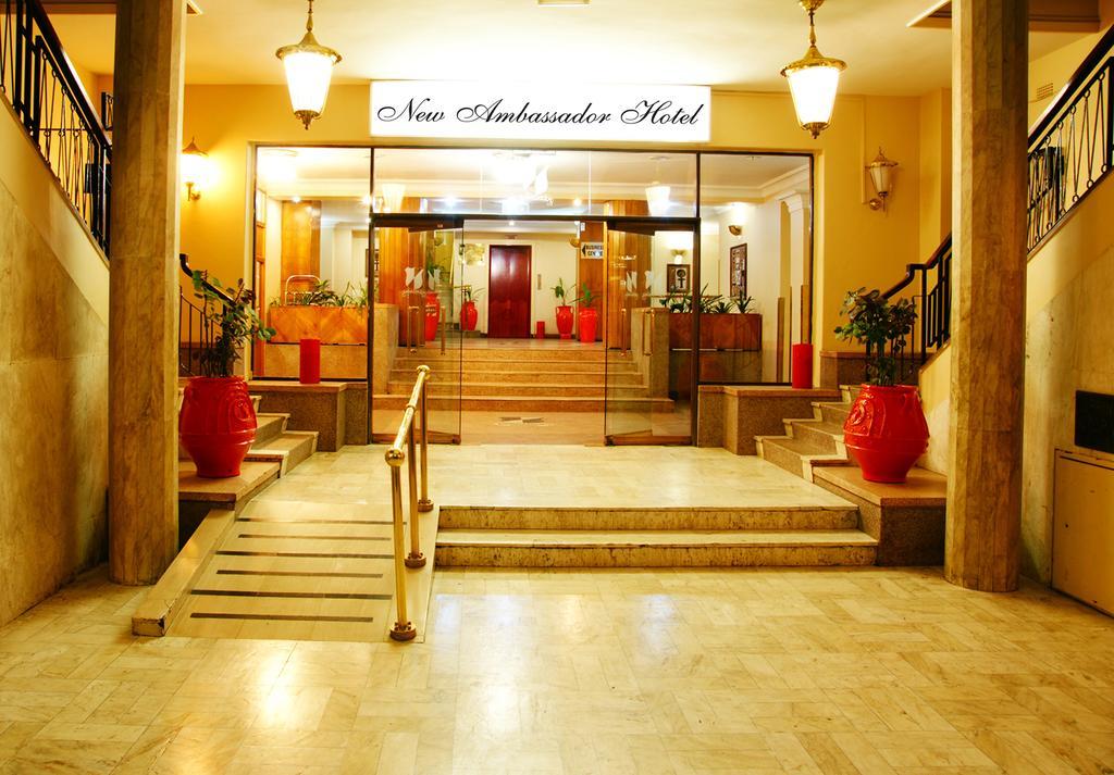 New Ambassador Hotel Harare Kültér fotó